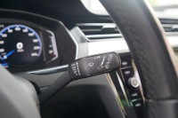VW Passat Variant 2.0 TDI R-Line