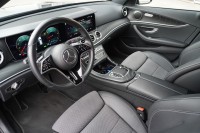 Mercedes-Benz E 200 E220d T Avantgarde