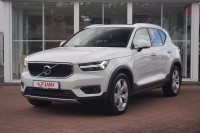 Vorschau: Volvo XC 40 XC40 2.0 Momentum AWD Aut