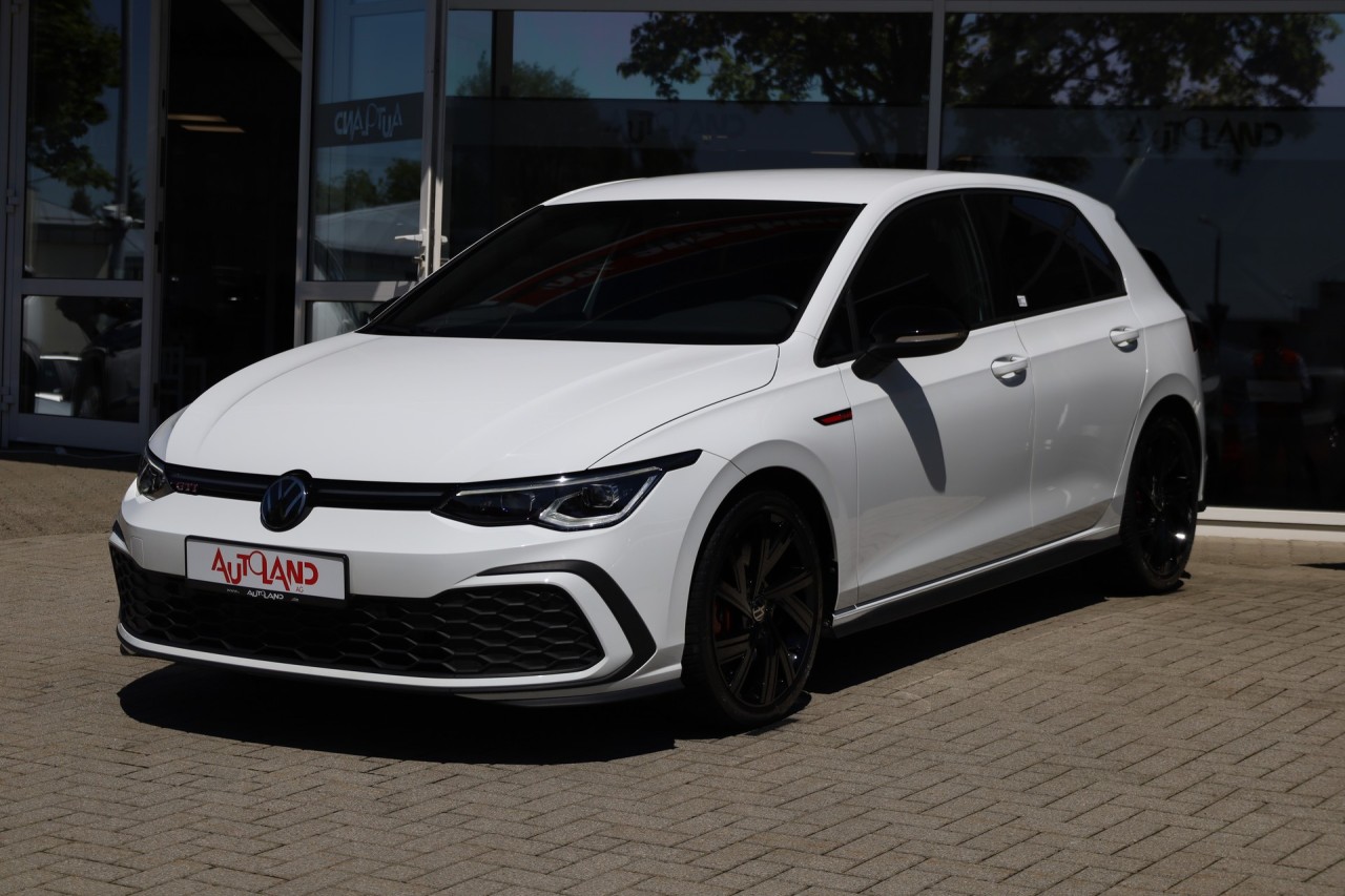 VW Golf VIII 2.0 GTI DSG
