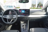 VW Golf VIII Variant 1.5 TSI DSG