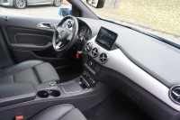 Mercedes-Benz B 220 B220d 4Matic