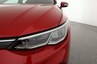 VW Golf VIII Variant 1.5 eTSI DSG Life