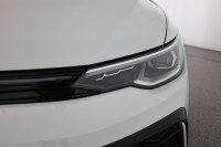 VW Golf VIII Variant 1.5 eTSI R-Line DSG