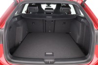 VW Golf VIII Variant 1.5 eTSI R-Line DSG