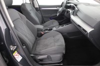 VW Golf VIII Variant 2.0 TDI DSG
