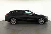 Mercedes-Benz Shooting Brake CLA 200 AMG Line
