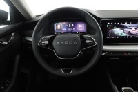 Skoda Octavia Combi 1.5 eTSI DSG