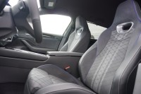 VW Passat Variant R-Line BlackStyle 2.0 TSI 4M DSG