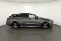 Mercedes-Benz CLA 220 Shooting Brake AMG Line