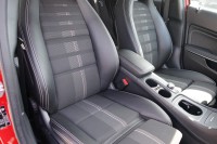 Mercedes-Benz GLA 200 Standard