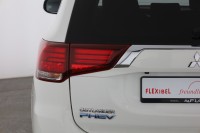 Mitsubishi Outlander 2.4 PHEV Basis 4WD