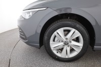 VW Golf VIII Variant 1.5 eTSI DSG Life