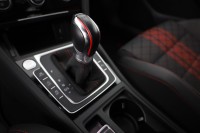 VW Golf VII 2.0 TSI DSG GTI TCR
