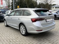 Skoda Octavia Combi 1.5 eTSI DSG