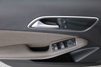 Mercedes-Benz GLA 200 7G-DCT Style