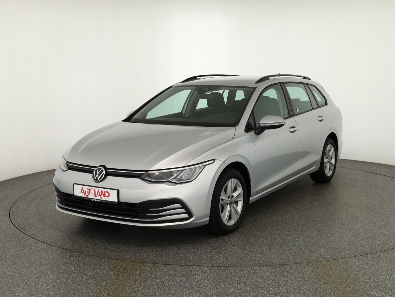 VW Golf VIII Variant 1.0 TSI Life