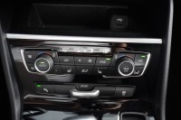 BMW 220 i Advantage AT