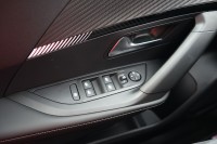 Peugeot 2008 1.2 Hybrid 145 Aut.