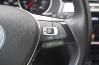 VW Passat Variant 1.5 TSI Highline R-Line