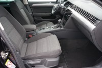 VW Passat Variant 1.5 TSI DSG R-Line