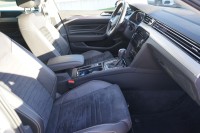 VW Passat Variant 1.5 TSI DSG R-Line