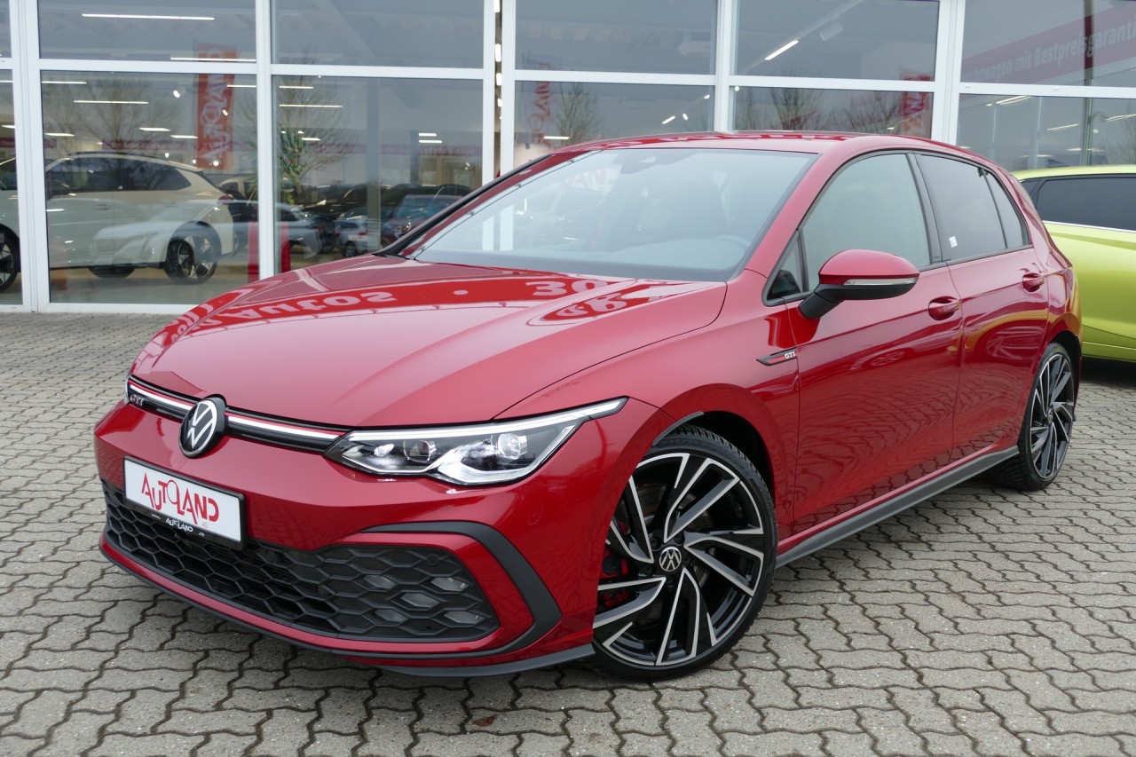 VW Golf VIII 2.0 GTI