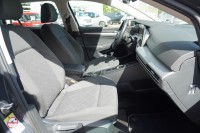 VW Golf VIII Variant Life eTSI
