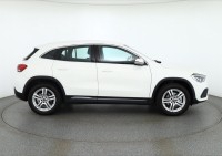 Mercedes-Benz GLA 200 Progressive
