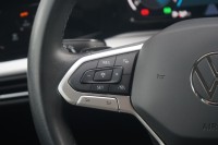 VW Golf VIII Variant 1.5 eTSI DSG
