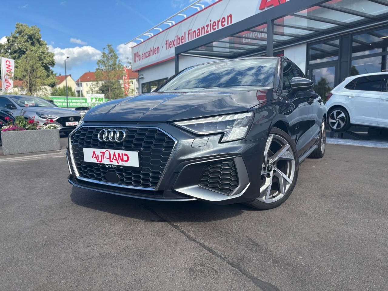 Audi A3 35 TFSI Limousine S line