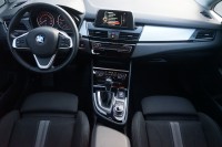 BMW 220 i Advantage