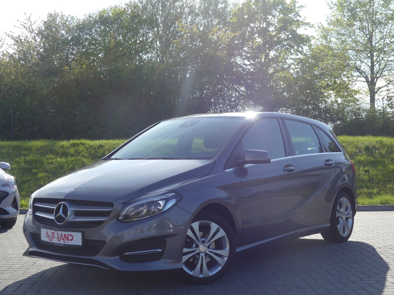 Mercedes-Benz B 180 B180 d