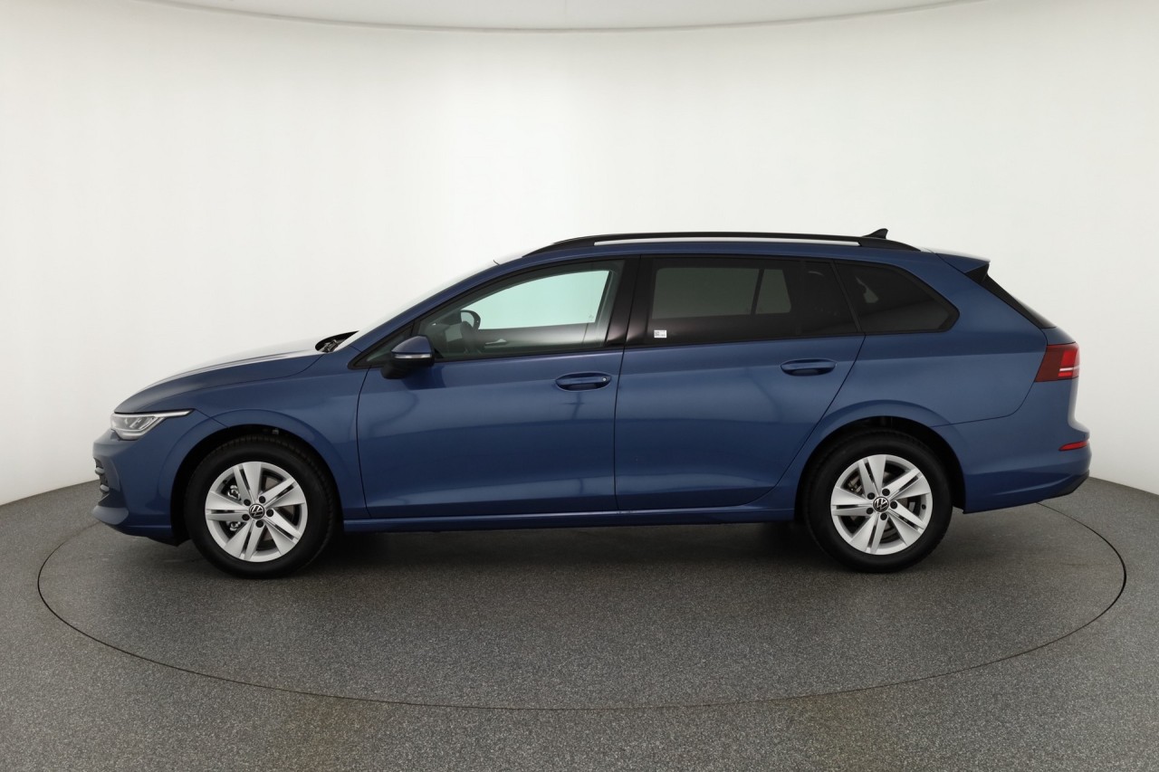 VW Golf VIII Variant 1.5eTSI DSG