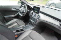 Mercedes-Benz CLA 200 AMG Line