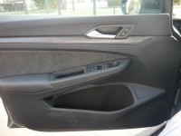 VW Golf VIII Variant 1.5 eTSI R-Line DSG
