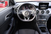 Mercedes-Benz CLA 200 AMG Line