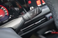 VW Golf VIII 2.0 TDI R-Line DSG