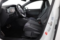 VW Golf VIII Variant 1.5 eTSI R-Line
