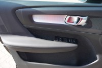 Volvo XC 40 T3 2WD Momentum Pro