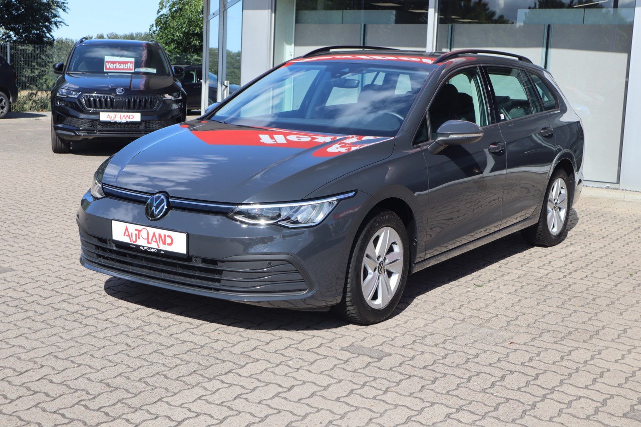 VW Golf VIII Variant 1.5 eTSI DSG Life
