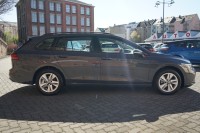 VW Golf VIII Life 1.0 eTSI DSG