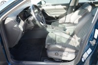 VW Passat Variant 1.5 TSI DSG R-Line