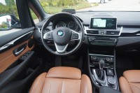 BMW 220 i Luxury Line Aut