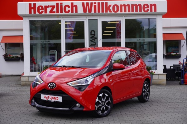Toyota Aygo AYGO 1.0 x-play Team D