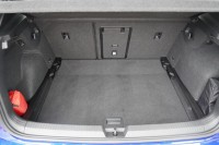 VW Golf VIII 1.5 eTSI R-Line