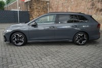 VW Golf VIII Variant 1.5 eTSI R-Line DSG