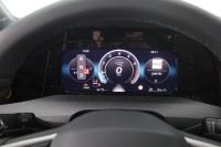 VW Golf VIII Variant 1.5 eTSI R-Line DSG