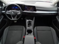 VW Golf VIII Variant 1.5 TSI Active