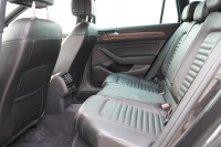 VW Passat Variant 2.0 TDI DSG 4Motion R-Line